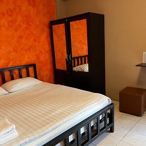 Budget Kamer met een King Size Bed